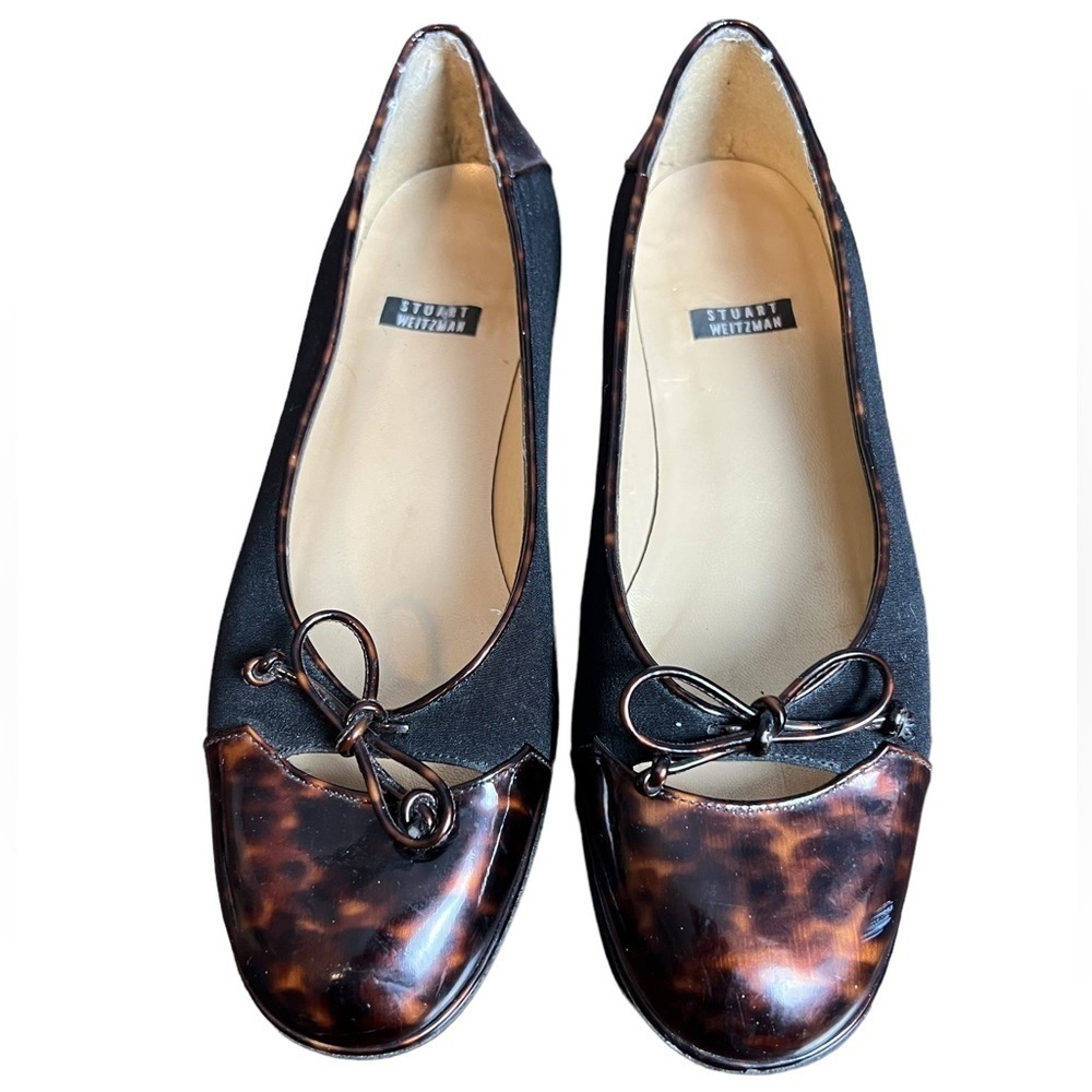 STUART WEITZMAN Black Flats with Tortoiseshell Pattern Toe Size 6.5
